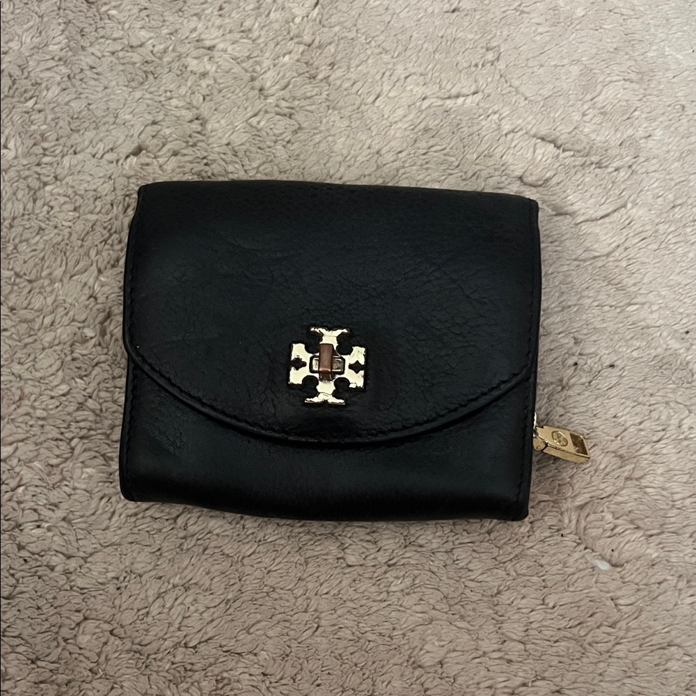 Tory Burch Black Leather Wallet with Gold Emblem